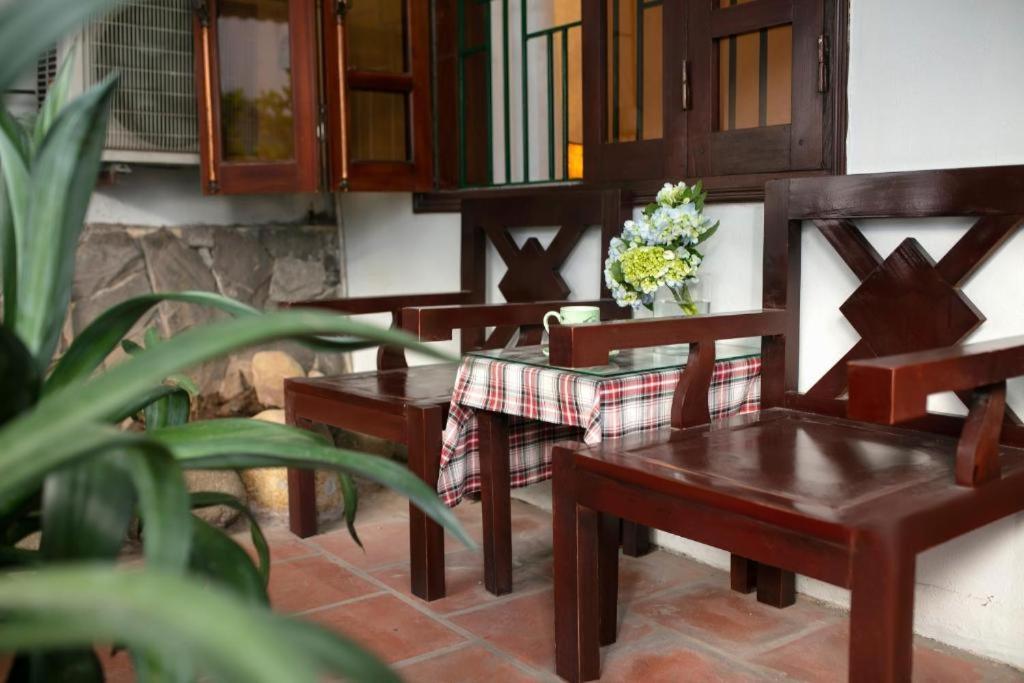 Impressive Boutique Hotel Hanoi Bagian luar foto