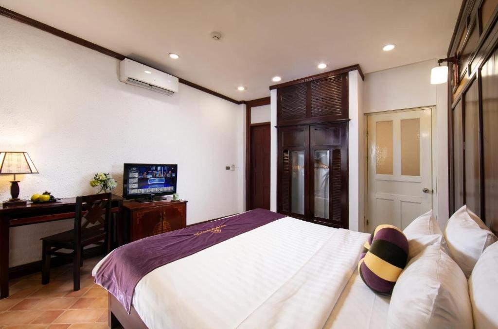 Impressive Boutique Hotel Hanoi Bagian luar foto