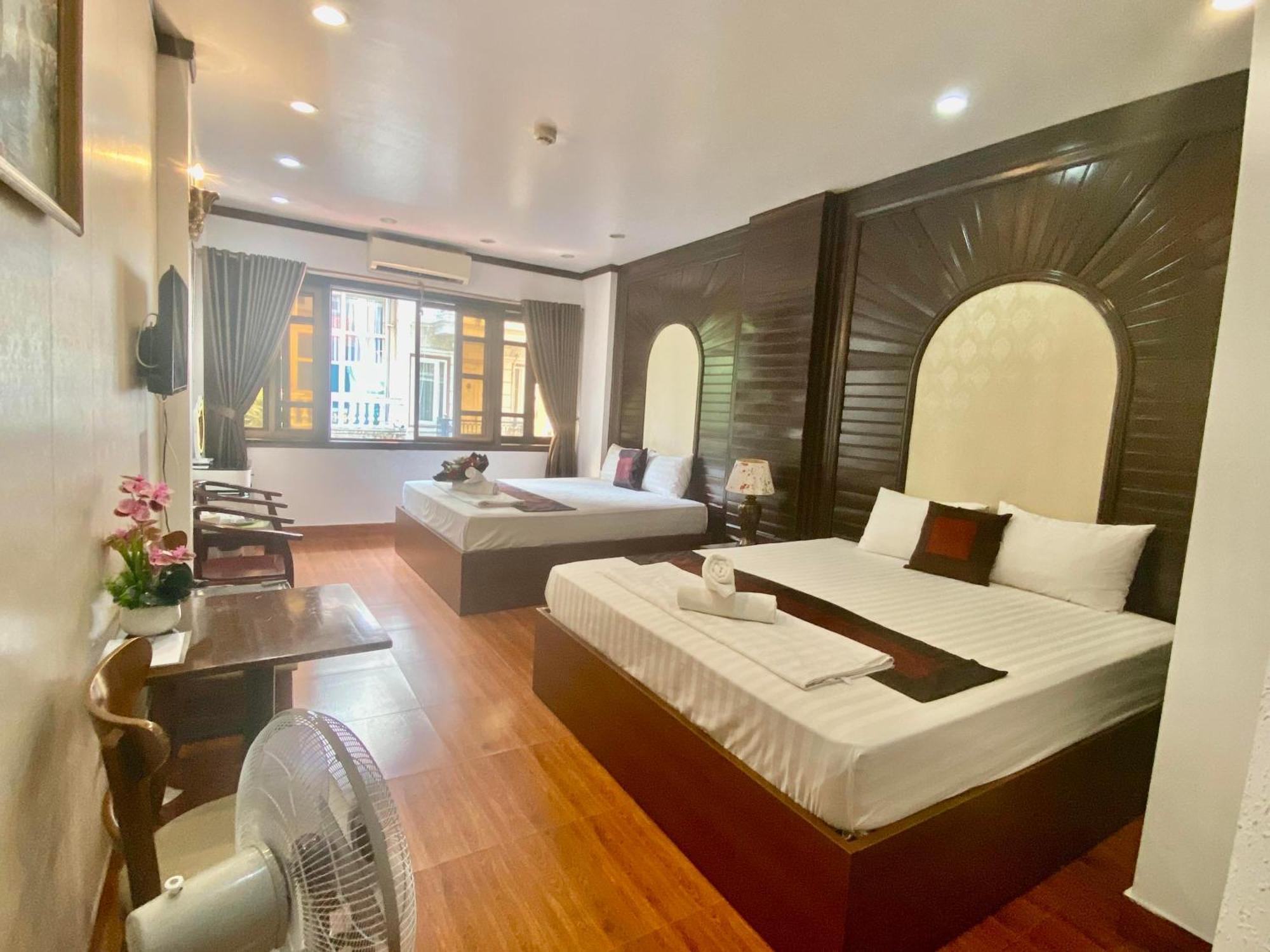 Impressive Boutique Hotel Hanoi Bagian luar foto