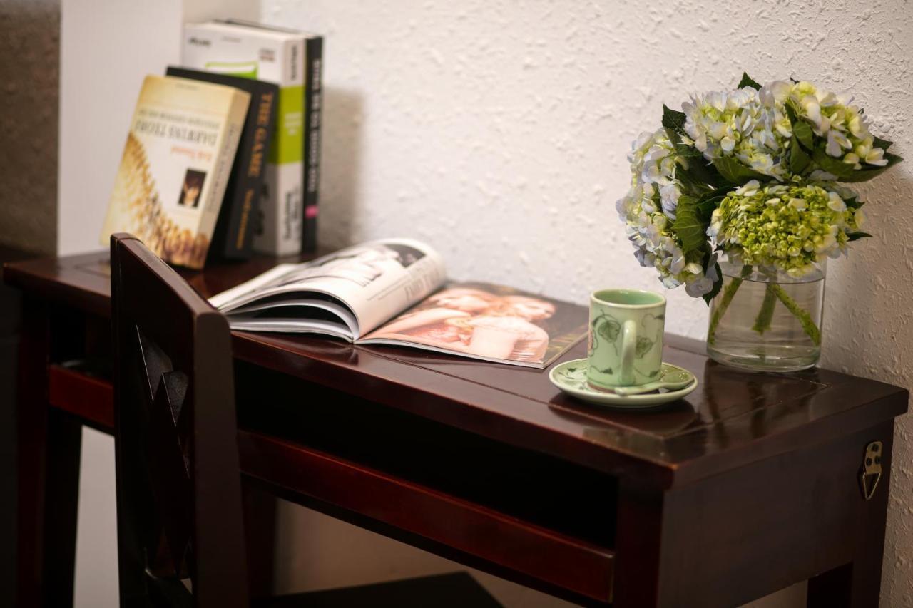 Impressive Boutique Hotel Hanoi Bagian luar foto